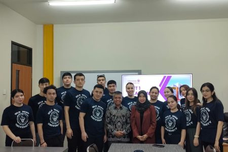 Fakultas Sastra dan Budaya mengikuti Kegiatan Pengajaran BIPA kepada Dosen Silk Road International University Fakultas Sastra dan Budaya mengikuti Kegiatan Pengajaran BIPA kepada Dosen Silk Road International University